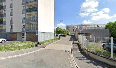 Mme Thomas Dentiste, Dentiste à Reims