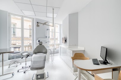 Docteur Isabelle Juzanx, Dentiste à Paris 01