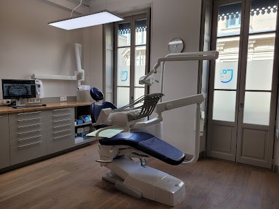 Dr. Jean-Christophe GRENIER, Dentiste à Nîmes