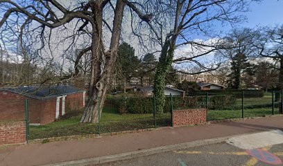 Vital Marie-Christine, Dentiste à Verneuil-sur-Seine