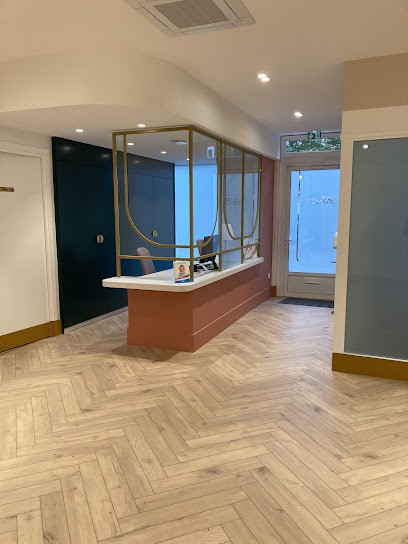 Docteur BERNARDINI Emmanuelle, Dentiste à La Madeleine