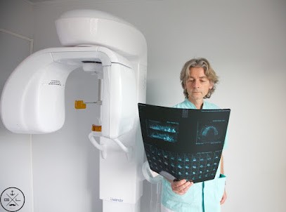 Dr. Marc Bonnel, Dentiste à Sceaux