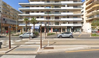 Koubi Louis, Dentiste au Cannet