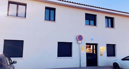 Dr Louz Nadir, Dentiste à La Fare-les-Oliviers