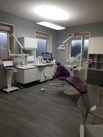Dr Awel Bajou, Dentiste à la Clotte