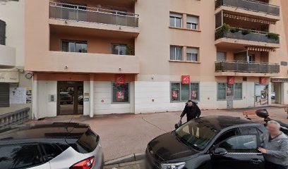 Pizzetta Monique, Dentiste à Hyères