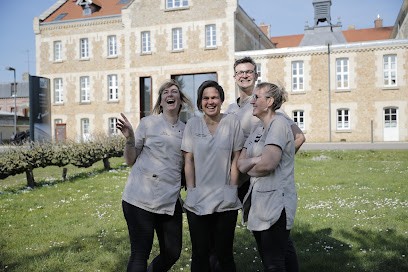 Dr Chloé Collard / Dr Henri Herbaux, Dentiste à Étrépagny