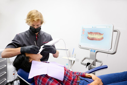 Dr Antoine Samain Dentiste à Paris 15