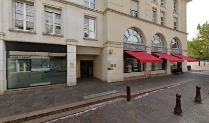 Larivière Jean-Pierre, Dentiste à Poissy