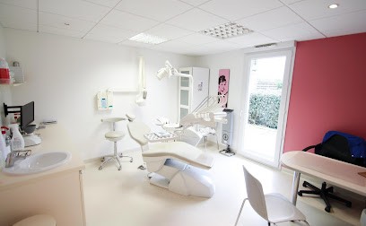 Boutelier Julie, Dentiste à Couëron