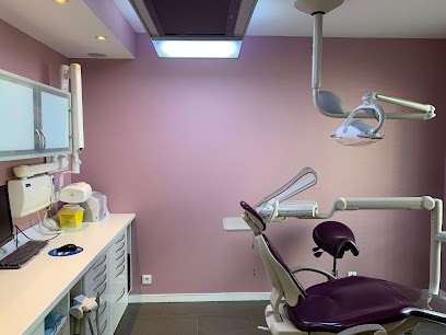 Docteur Anna Fonteneau, Dentiste à Courbevoie