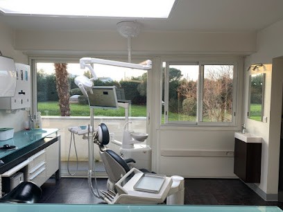 Docteur De Monredon Christine, Dentiste à La Rochelle