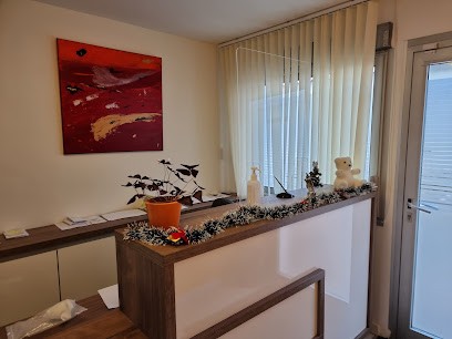 Dr Michel Kouassi, Dentiste à Gignac