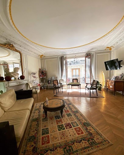 Dr Iris Haddad - Institut Visage Sourire, Dentiste à Paris 08