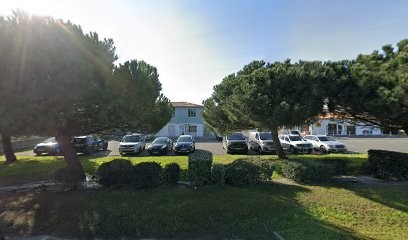 Barbin-grit Scm, Dentiste à Saint-Martin-de-Ré