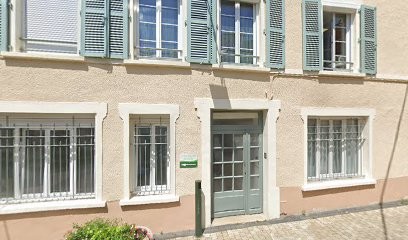 Dr CHIEUSSE Anne-Lise, Dentiste à Dreux