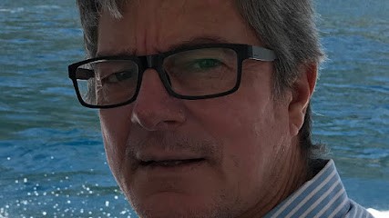 Dr Pierre SIMONE, Dentiste à Carnoux-en-Provence