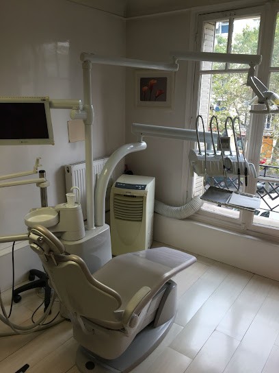Dr Muriel Chekroun, Dentiste à Paris 11