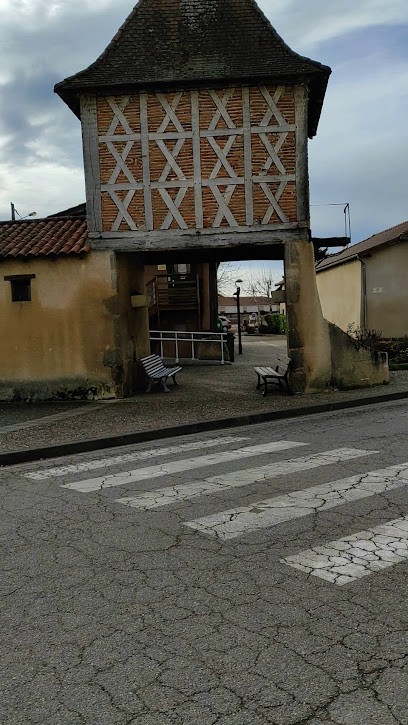 Dubost Pascal, Dentiste à Saint-Germain-Lespinasse