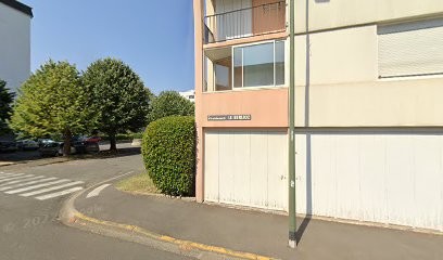 Gourcy Jean, Dentiste à Pau