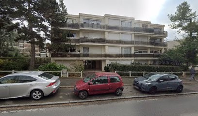 Remy Kunz, Dentiste au Chesnay