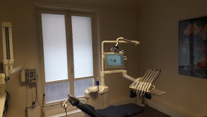 Bismuth Julien, Dentiste à Paris 09