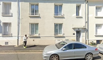 Zaragoza Laure, Dentiste à Tours