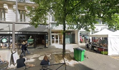 Dr Azziza TOUTI, Dentiste à Paris 16