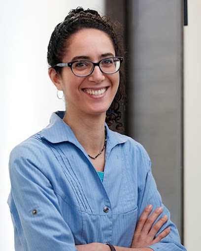 Dr Rachel ROUA, Dentiste, Pédodontiste, Esthétique, Dentiste au Kremlin-Bicêtre