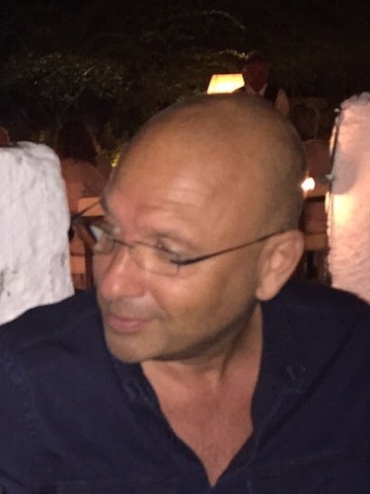 Sharps Laurent, Dentiste à Ris-Orangis