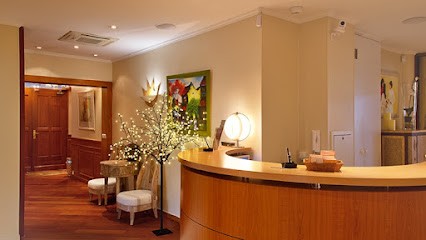 Dr. Thai & Associates, Dentiste à Gif-sur-Yvette