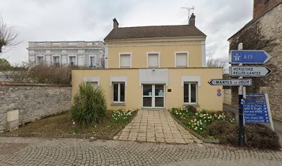 Huot de Neuvier Bruno, Dentiste à Mantes-la-Ville