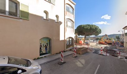 Levita Michel, Dentiste à Bormes-les-Mimosas