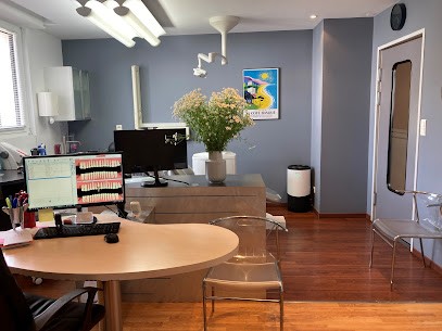 Dr. Caroline Dumolié, Dentiste à Toulouse