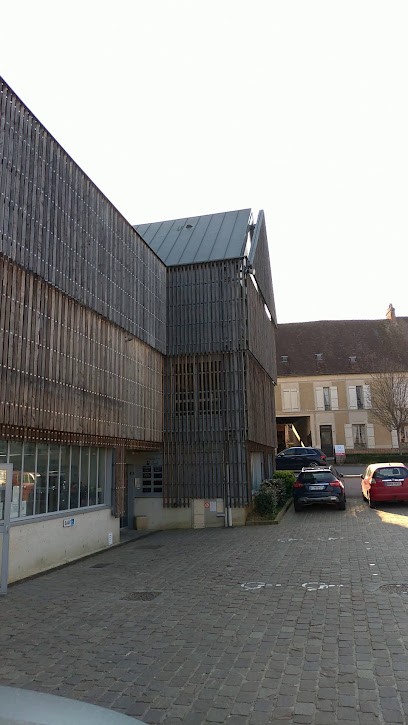 Savreux Polaniok B SCM, Dentiste à Chézy-sur-Marne