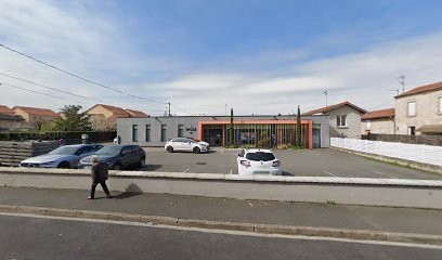 Mondie Gregoire, Dentiste à Riorges