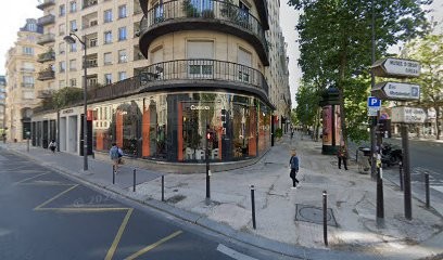 Nahmani Louis, Dentiste à Paris 07