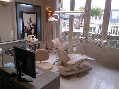 Dentiste Richard Amouyal, Dentiste à Paris 16