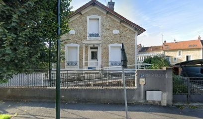 Dr Léa DHORBAIT, Dentiste à Coulommiers