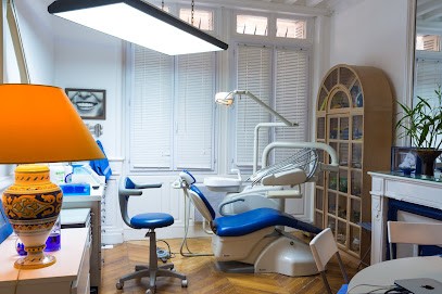 Dr Emmanuelle De Bartolo, Dentiste à Paris 17