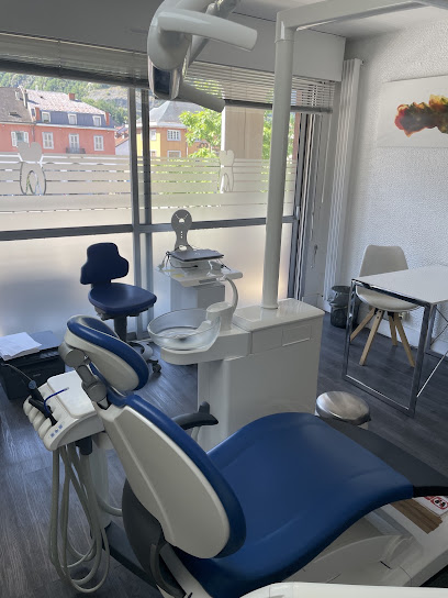 Docteur Emmanuel Converset Dentiste à Cluses