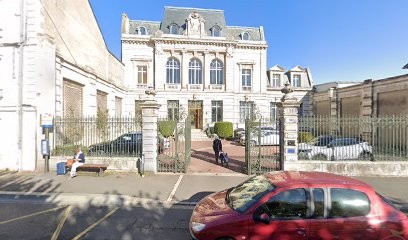 Dr Christian MEUNIER, Dentiste à Vendôme