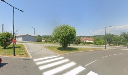 Charlotte Poirel - Adjointe chirurgien-dentiste, Dentiste à Grand-Charmont