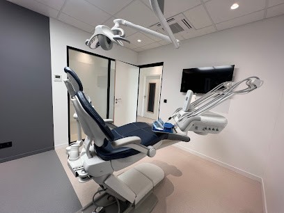 Centre Dentaire DENT&DENT Saint Cyr, Dentiste à Saint-Cyr-l'École