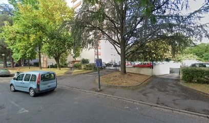 Docteur Laura Simion, Dentiste à Pau