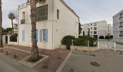 Manon Vuillemin, Dentiste à La Ciotat