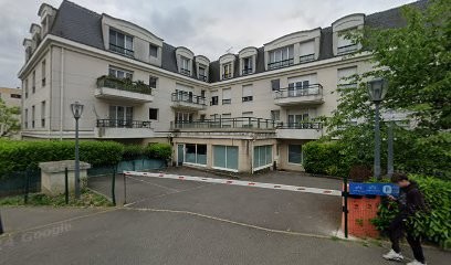 benguesmia laetitia, Dentiste à Villecresnes