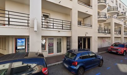 Benkirane Omar, Dentiste à Cran-Gevrier