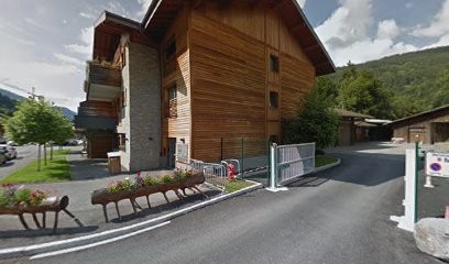 Andrea Plesuvu, Dentiste à Morzine