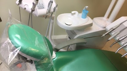 Dr. BOUKHRIS Roland, Dentiste à Paris 13